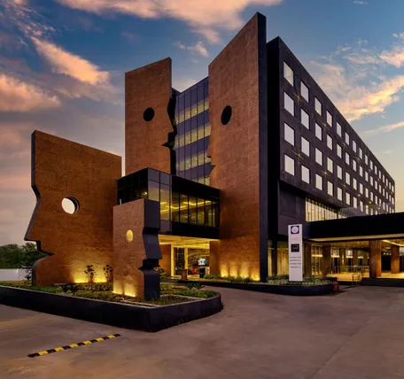 Ảnh Essentia Luxury Hotel Indore