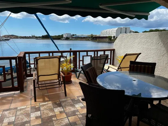 Ảnh Antigua Chiama Italia