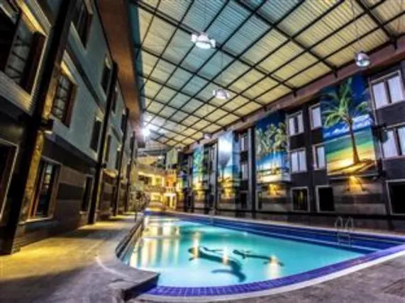 Ảnh Crown Victoria Hotel Tulungagung