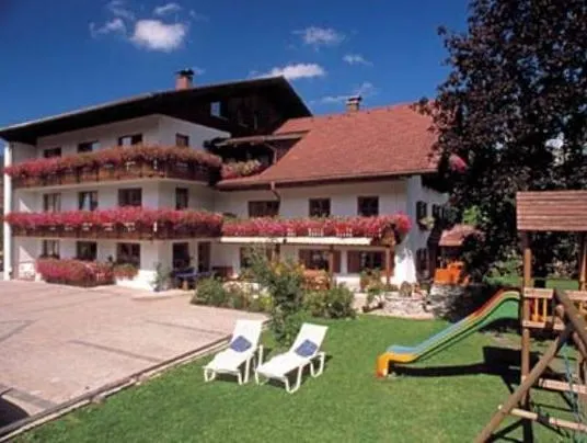 Ảnh Apart & Pension Wassermann inklusive Sommerbergbahnticket