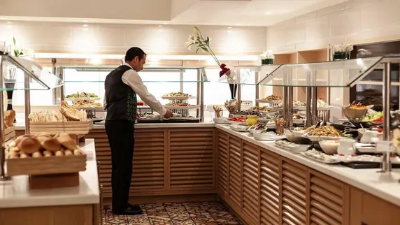 Ảnh Holiday Inn Hotel and Suites Cairo Maadi By IHG