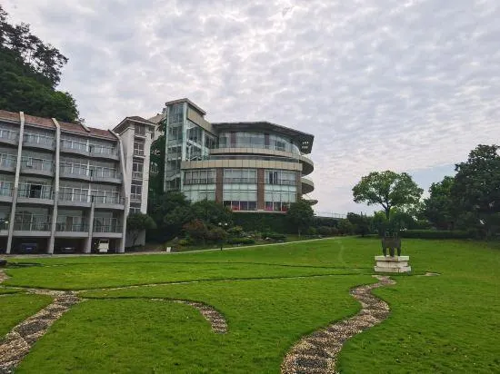 Ảnh Tachee Island Holiday Hotel