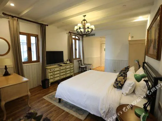 Ảnh Huayi Brothers  Town Castle Hotel