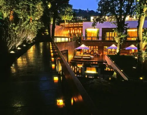 Ảnh Villa 32 (Guests must be 16+)