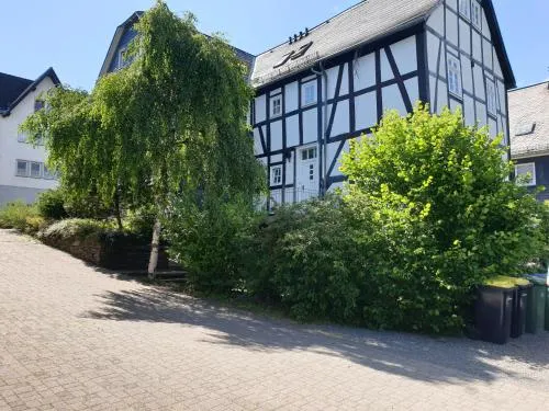 Ảnh Neu Gemütliche Ferienhaus mit 3 Ferienwohnungen "Max " , " Leonore " und "Beatrice"