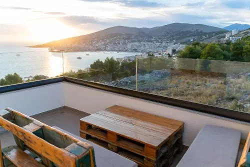 Ảnh Hilltop Heaven Hotel