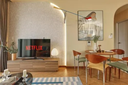 Ảnh HongHome Compass One 