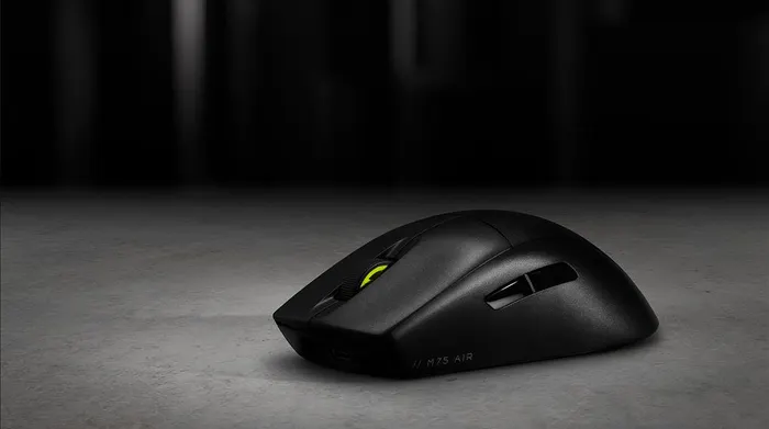 Chơi game liên tục không ngừng nghỉ - Chuột sạc Bluetooth Gaming Corsair M75 Air
