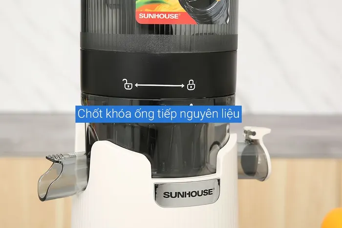 Máy ép chậm Sunhouse SHD5504 - Hoạt động khi lắp đúng khớp