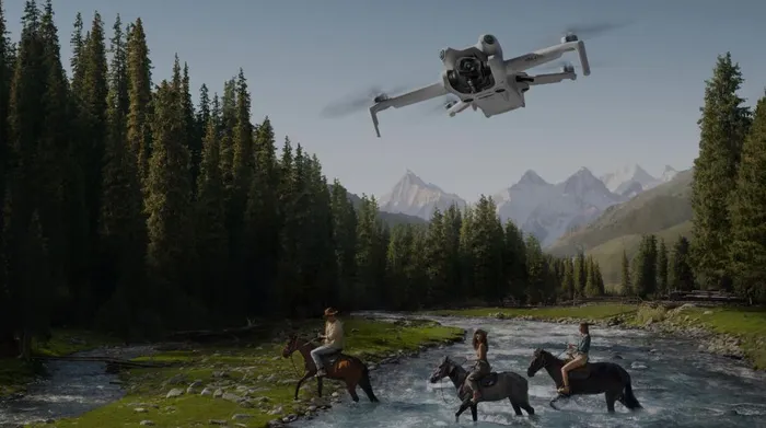 Flycam DJI Mini 4 Pro (GL) MT4MFVD kèm điều khiển RC151 - Theo dõi chủ thể
