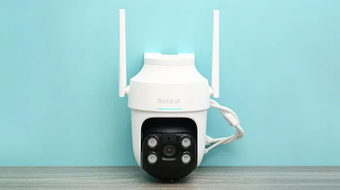 Camera IP Ngoài Trời 360 Độ 4MP BOTSLAB W312 - Trò chuyện 2 chiều với loa và mic tích hợp