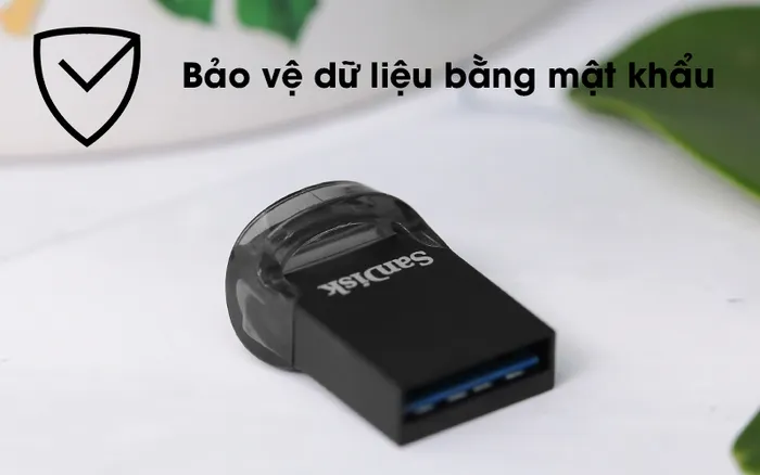 USB Sandisk SDCZ430 16GB 3.1 đen cho phép bảo vệ dữ liệu cá nhân một cách an toàn