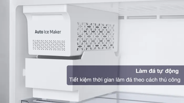 Tủ lạnh Samsung Inverter 406 lít RT42CB6784C3SV - Làm đá tự động tiết kiệm thời gian làm đá theo cách thủ công