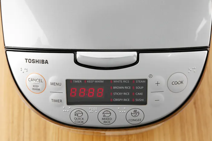 Bảng điều khiển Toshiba 1.8 lít RC-18DR2PV(K)