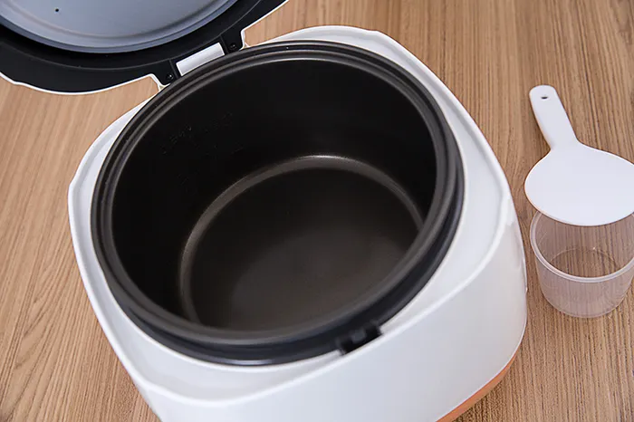 Nồi cơm điện nắp gài Cuckoo CR-0331