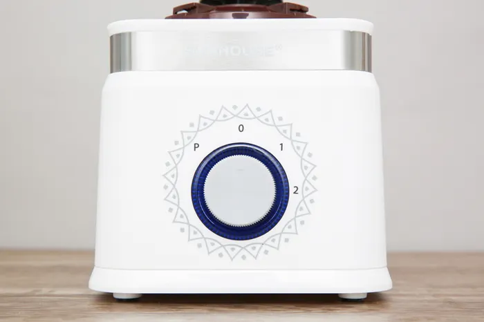 Dễ dùng với 2 tốc độ xay - Máy xay sinh tố đa năng Sunhouse SHD5582W