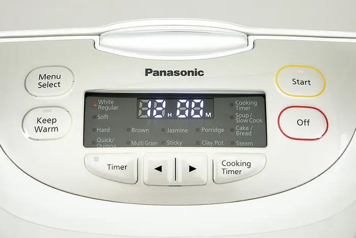 Nồi cơm điện tử 1.8 lít Panasonic SR-CP188NRAM - Bảng điều khiển