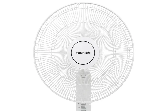Có 5 cánh quạt - Quạt đứng Toshiba F-LSA10(W)VN Trắng