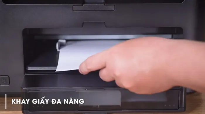 Nạp giấy - Máy in đa năng Canon Laser MF241d