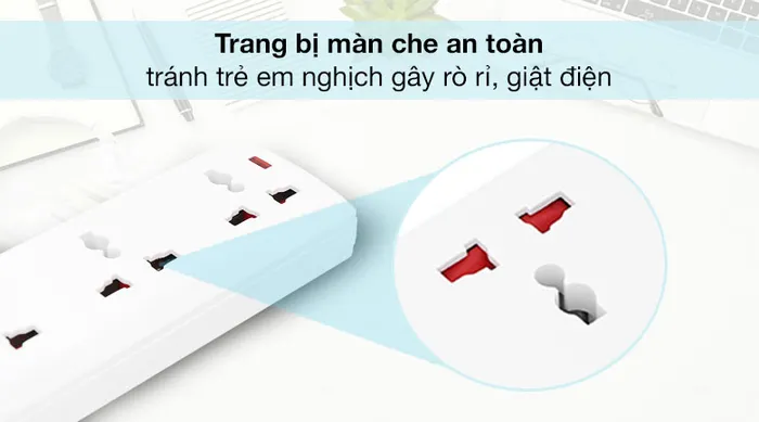 Màn che an toàn - Ổ cắm 3 lỗ dây 2.5m Sunhouse SHE OC6-3P