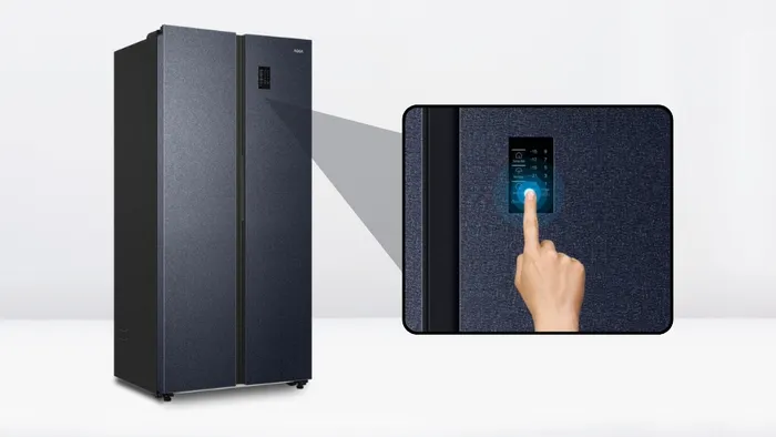 Bảng điều khiển cảm ứng bên ngoài cửa tủ