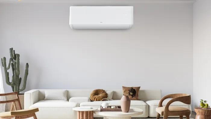Máy Lạnh TCL 1.5 HP TAC-12CSD/TPG31 sở hữu lối thiết kế tối giản, hiện đại