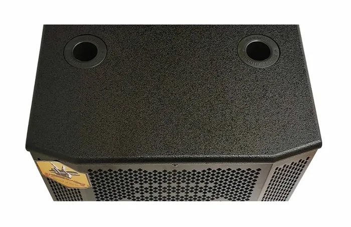 Trang bị 2 ổ cắm micro tiện lợi