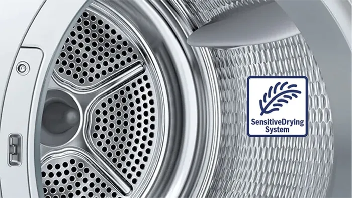 Công nghệ sấy Sensitive Drying giúp quần áo sau khi sấy trông tươi mới và giảm nếp nhăn