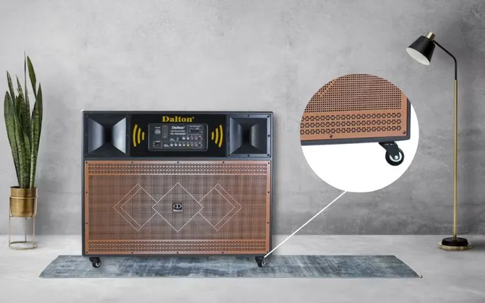 Loa Kéo Dalton TS-15A6000 có 4 bánh xe xoay 360 độ