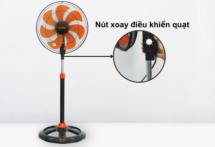 Quạt đứng Senko DTS1607 - Đen Cam trang bị nút xoay điều khiển 