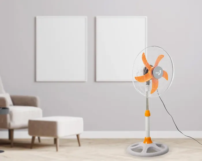 Quạt lửng Asiavina VY538790 có thiết kế nhỏ gọn
