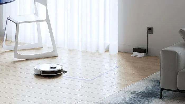Ecovacs N10 sử dụng viên pin 5200mAh và có thể tự động quay về trạm sạc