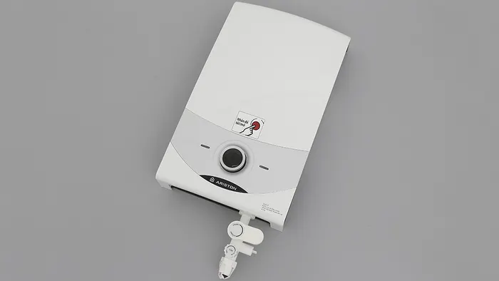 Ariston SM35PE-VN thiết kế không bình chứa tiện lợi