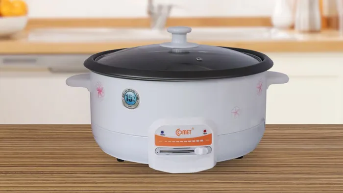  Nồi lẩu điện Comet CM7732 1300W có dung tích 3.5 lít