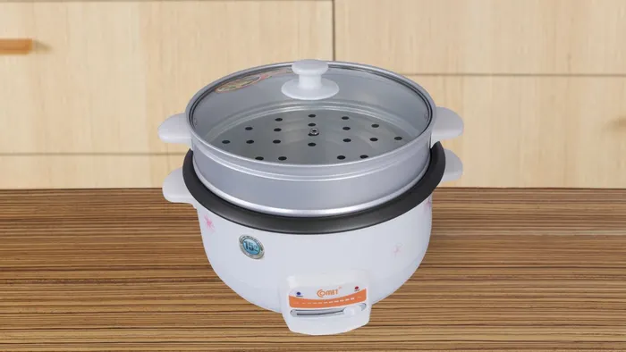  Nồi lẩu điện Comet CM7732 1300W làm bằng thép sơn tĩnh điện