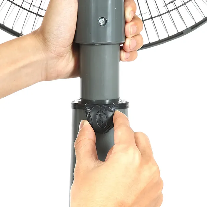 Quạt lỡ Senko L1638 dễ dàng tháo lắp