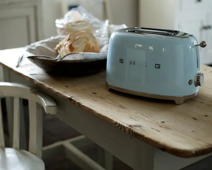 Smeg TSF01PBEU - Xanh Nhạt có công suất lớn hiệu quả nhanh chóng