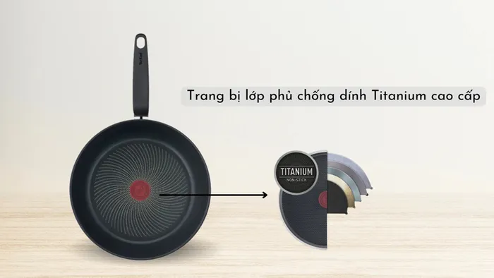 Tefal Primary 20cm E3090204 trang bị lớp phủ chống dính Titanium