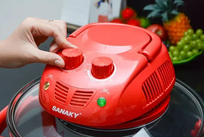 Lò nướng Sanaky VH-188D điều khiển núm vặn