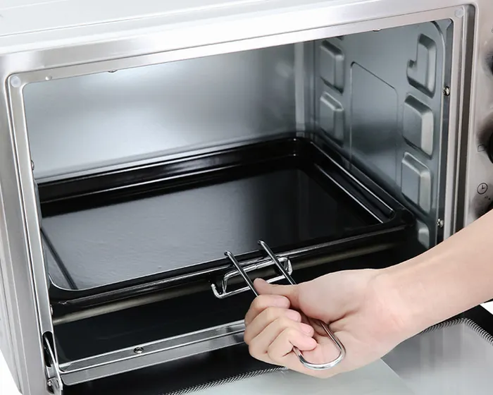 Mishio MK 254 25 lít sở hữu dung tích lò tương đối lớn