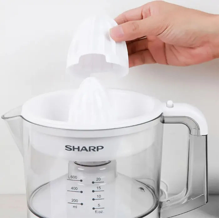 Máy vắt cam Sharp EJ-J256-WH 25W hoạt động với công suất cao 