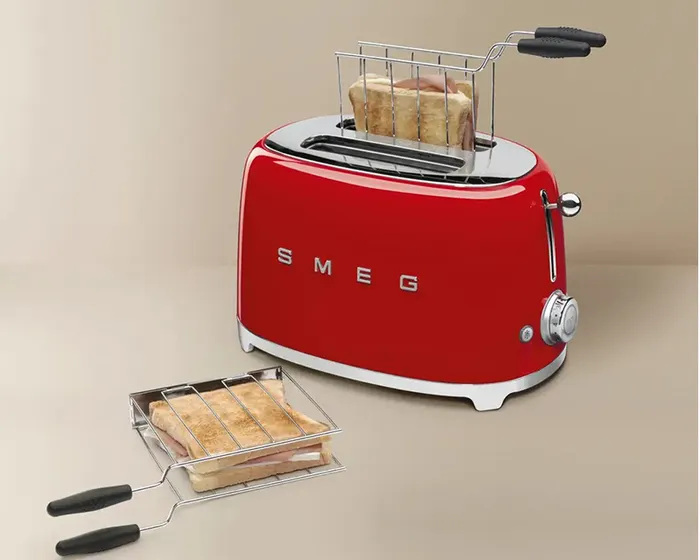 Smeg TSF01RDEU- Đỏ có công suất lớn hiệu quả nhanh chóng