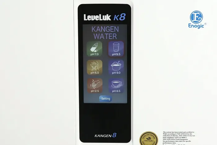 Bảng điều khiển của máy lọc nước Kangen LeveLuk K8 