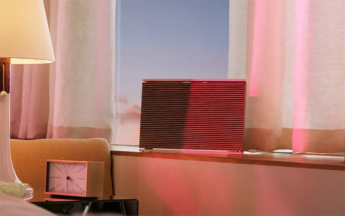 Loa B&O Beosound Level Gold chất liệu cao cấp