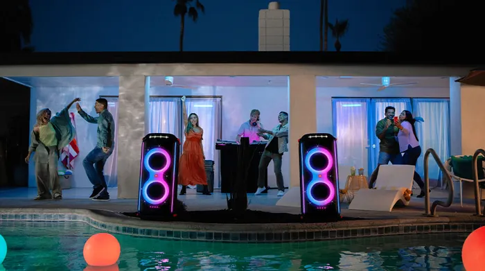 Loa Bluetooth JBL Partybox 710 -  Trang bị chuẩn chống nước IPX4