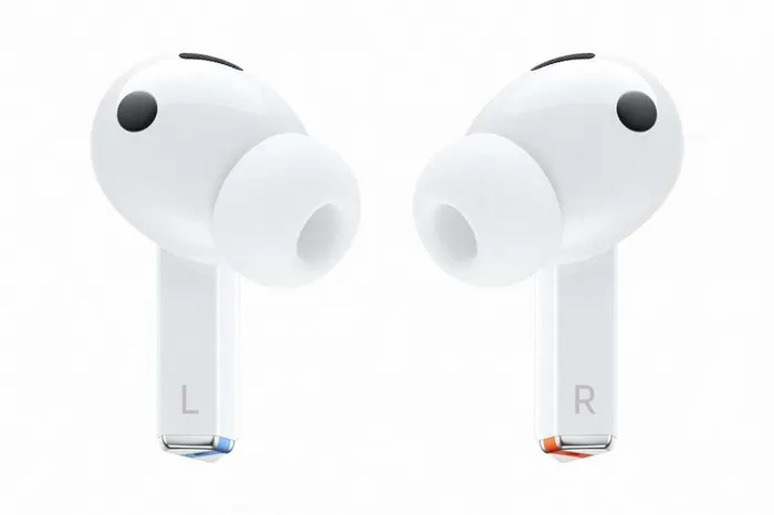 Galaxy Buds3 Pro với thiết kế nhỏ gọn, vừa vặn