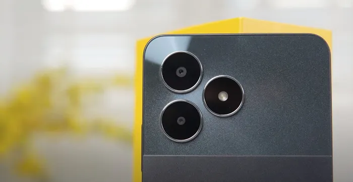 Camera chính 13MP, camera phụ 0.08MP chụp ảnh sắc nét.