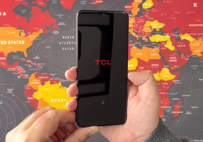 Điện thoại TCL 406S (4GB/64GB)