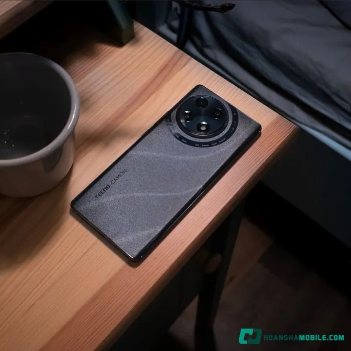 TECNO CAMON 30S và TECNO CAMON 30 đều là những smartphone tầm trung với nhiều điểm tương đồng về thiết kế và tính năng