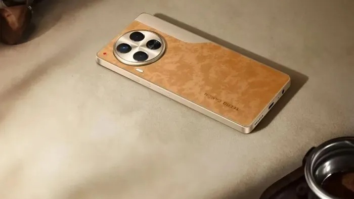 Mẫu smartphone đến từ nhà Tecno.